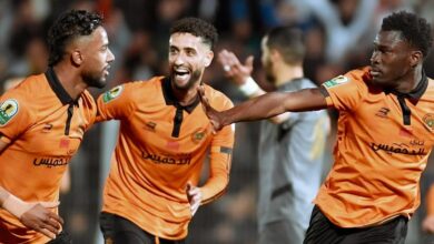 نهضة بركان يكتسح قسنطينة برباعية ويضع قدمًا في نهائي الكونفدرالية