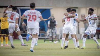 رغم النقص العددي.. الكويت يتخطى القادسية بهدف عكسي في نصف نهائي كأس الأمير