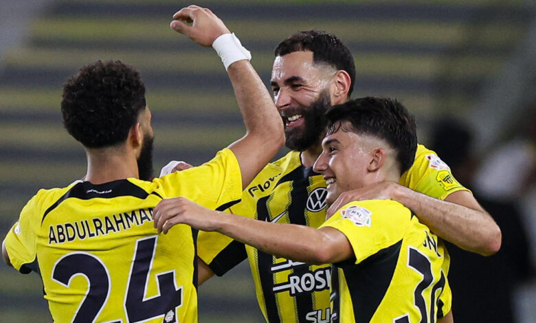 الاتحاد يقطع شوطًا كبيرًا نحو التتويج بلقب دوري روشن بثلاثية في الفيحاء
