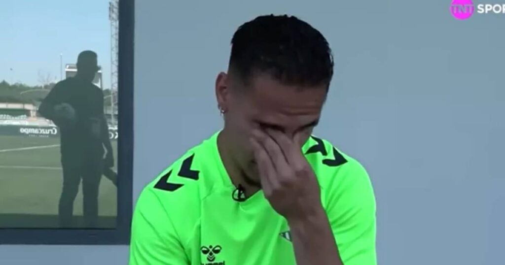 أنتوني يكشف معاناته النفسية مع يونايتد ويؤكد: استعدت نفسي في بيتيس