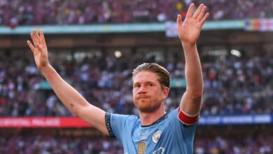دي بروين يعلن بدء مفاوضاته للرحيل.. هل يبقى في البريمييرليغ؟