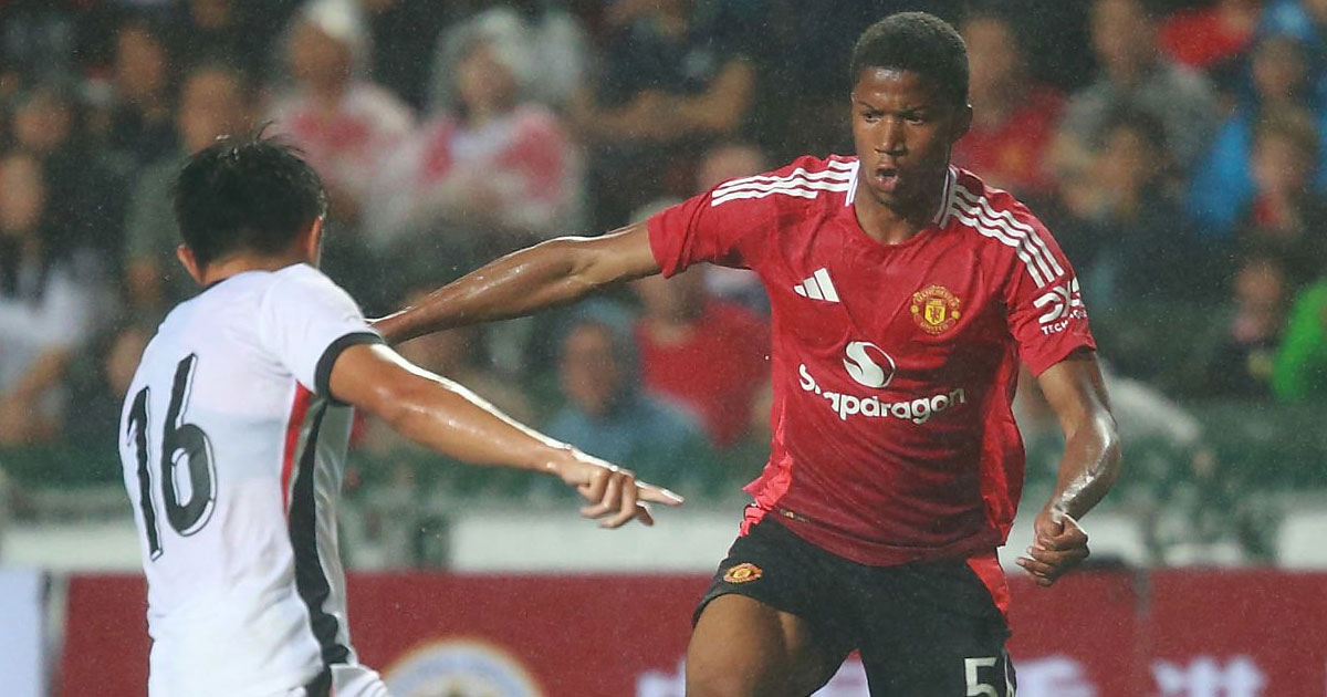 تشيدو أوبي يخطف الأضواء وينقذ اليونايتد من تعثر جديد في ودية هونغ كونغ