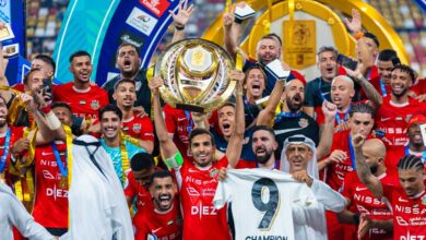 شباب الأهلي يُزين احتفالية اللقب التاسع بثنائية في الجزيرة