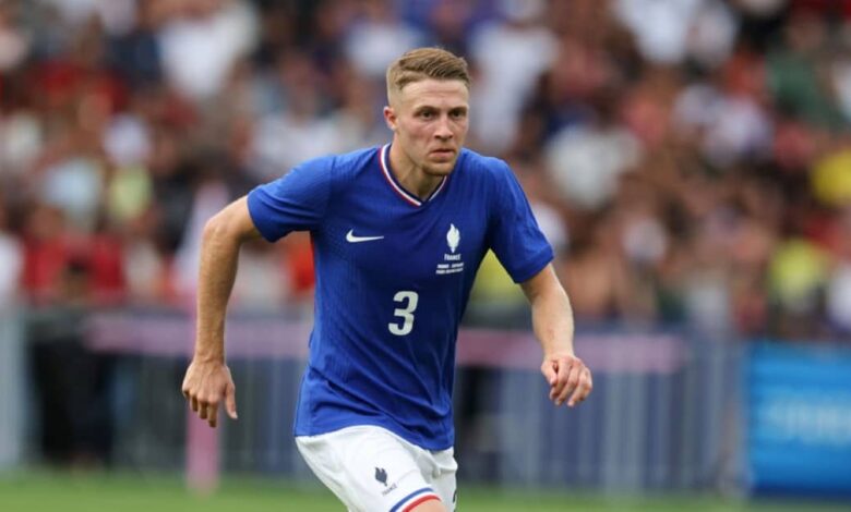 بورنموث يمهد الطريق لرحيل كيركيز بضم الفرنسي أدريان تروفير