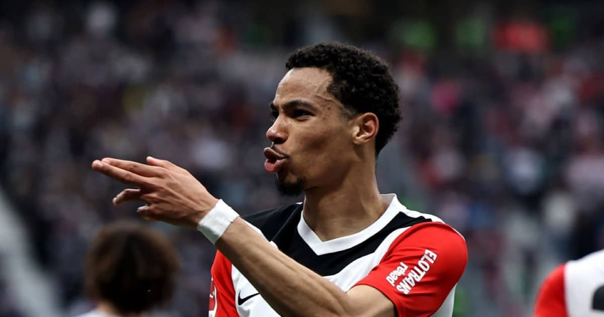 مانشستر يونايتد يتحرك لضم هوجو إيكيتيكي بعد تألقه اللافت في ألمانيا