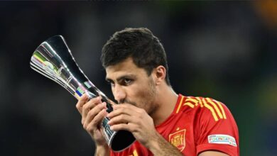 دي لا فوينتي يخطط لاستعادة رودري وكارفاخال وقيادة إسبانيا نحو المونديال