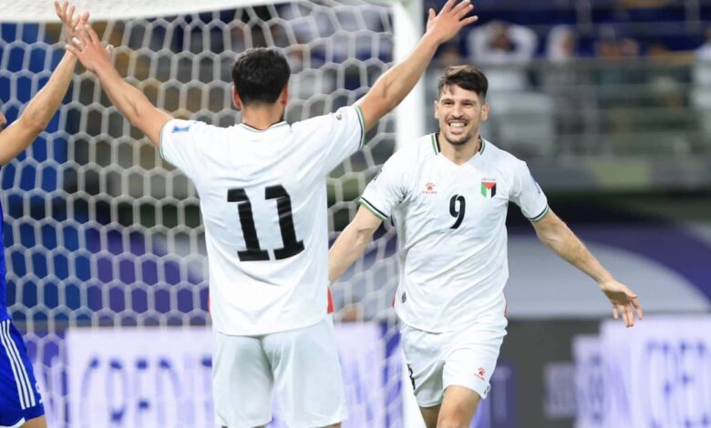 تامر صيام يحتفل بهدف فلسطين الأول أمام الكويت بتصفيات كأس العالم 2026