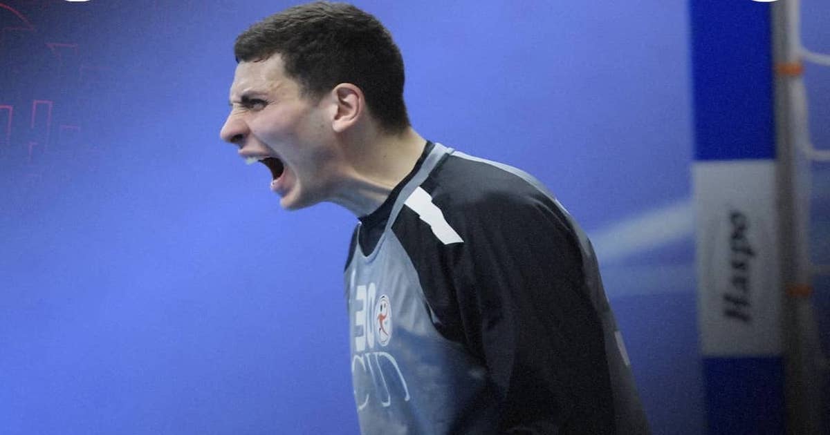 حارس مرمى منتخب مصر للشباب تحت 21 عاماً