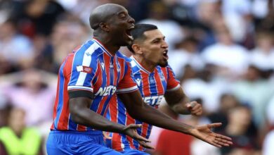 مفاجأة جديدة من النسور.. كريستال بالاس يهزم ليفربول ويُتوج بدرع المجتمع الإنجليزي