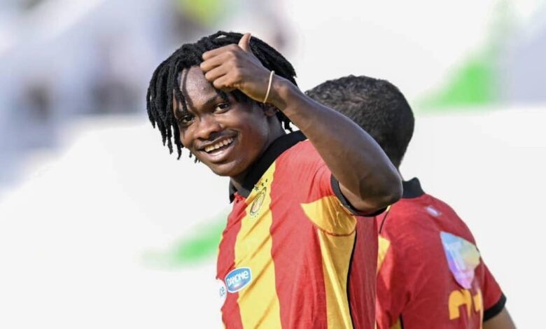لاعب الوسط النيجيري أونوتشي أوغبيلو في مباراة الترجي وشبيبة القيروان - اغسطس 2025