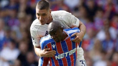 اللاعب جان فيليب ماتيتا خلال مباراة فريقه كريستال بالاس أمام نوتنغهام فورست في الدوري الإنجليزي 24 اغسطس 2025