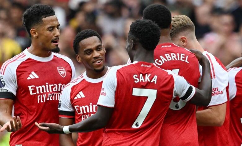 آرسنال يسحق ليدز بخماسية ويعتلي صدارة البريميرليغ