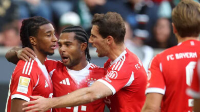بايرن ميونخ يحسم ديربي بافاريا رغم انتفاضة أوغسبورغ