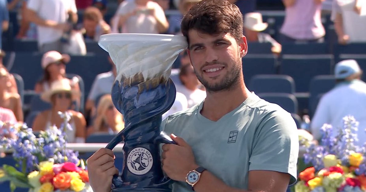 تنس.. ألكاراز يتوج بلقب سينسيناتي بعد انسحاب سينر قبل نهاية المجموعة الأولى