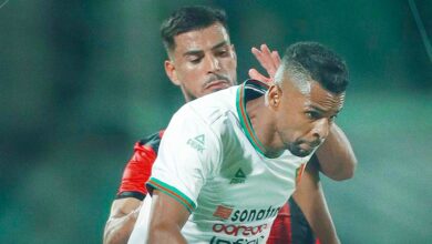 اتحاد العاصمة يفرض التعادل على مولودية الجزائر في ديربي باهت بلا جمهور