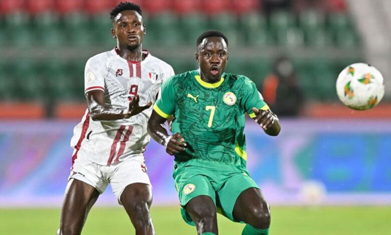 السنغال بعشرة لاعبين ترافق السودان إلى ربع نهائي بطولة أمم إفريقيا للمحليين