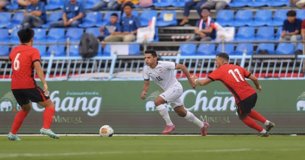 بثنائية مهند علي "ميمي".. العراق يفلت من فخ هونغ كونغ في كأس ملك تايلاند