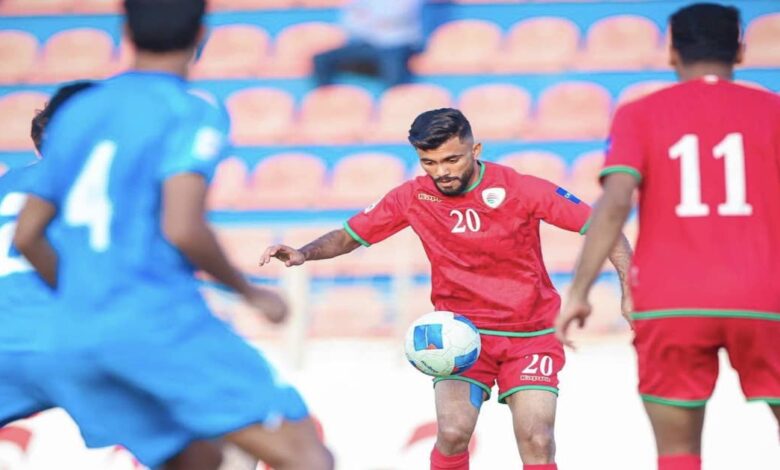 "الخسارة الأولى لكارلوس كيروش".. الهند تحرم عُمان من برونزية كأس وسط آسيا
