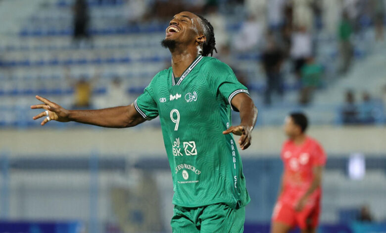 العربي يكرس حضوره بثلاثية أنيقة على الفحيحيل