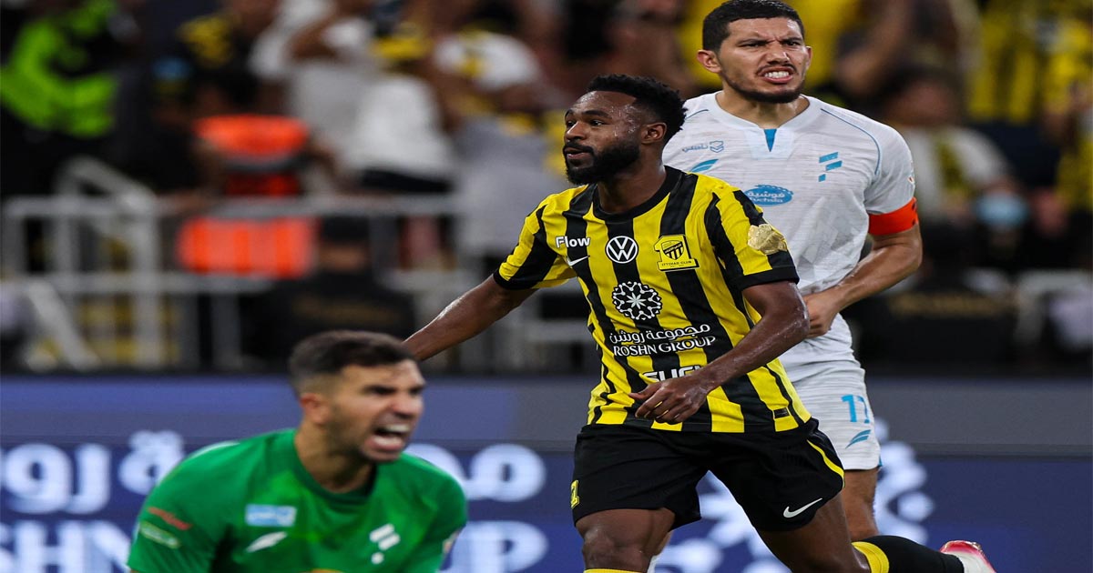 الاتحاد يُثقل كاهل الفتح برباعية ويضع جوميز تحت الضغط مبكراً