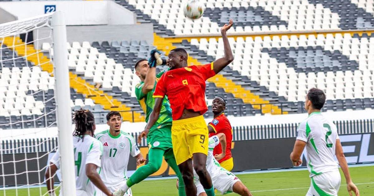 "بأداء باهت يثير القلق".. الجزائر تتعادل مع غينيا وتؤجل الحسم إلى توقف أكتوبر