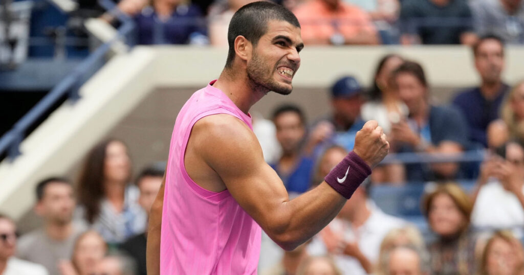 تنس.. كارلوس ألكاراز يقسو على دجوكوفيتش ويبلغ نهائي أمريكا المفتوحة