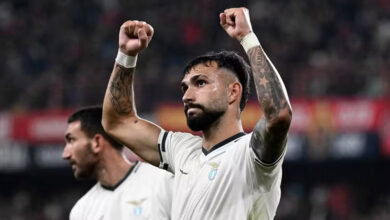 لاتسيو يحقق الانتصار الخامس تواليًا على جنوى ويضع ويلسون في موقف صعب