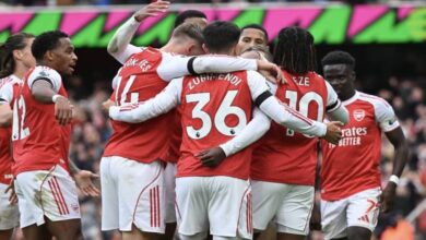 أرسنال يرد اعتباره من وست هام بثنائية رايس وساكا ويتصدر البريمييرليغ