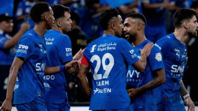 الهلال يعمّق جراح الشباب وينفرد بمطاردة النصر على القمة