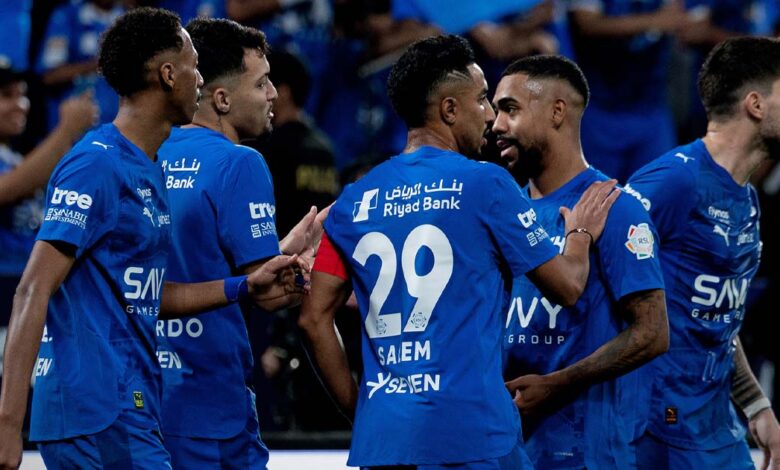 الهلال يعمّق جراح الشباب وينفرد بمطاردة النصر على القمة