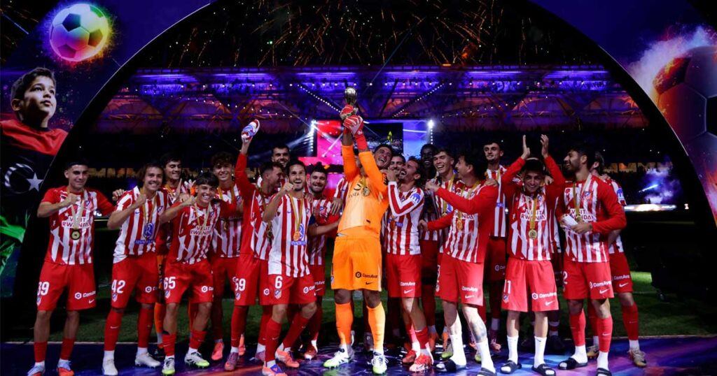احتفال أتلتيكو مدريد بلقب كأس الإعمار
