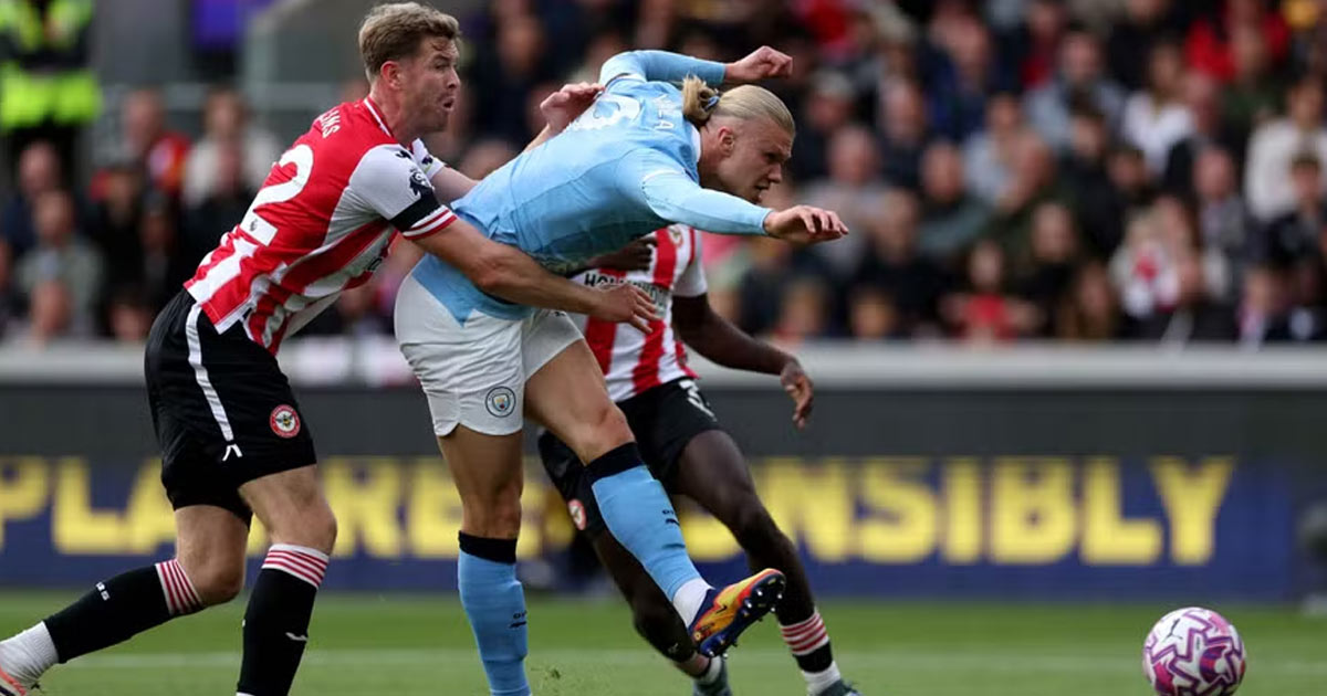 قوة هالاند تحسمها.. مانشستر سيتي يقتنص فوزاً صعباً من برينتفورد خارج الديار