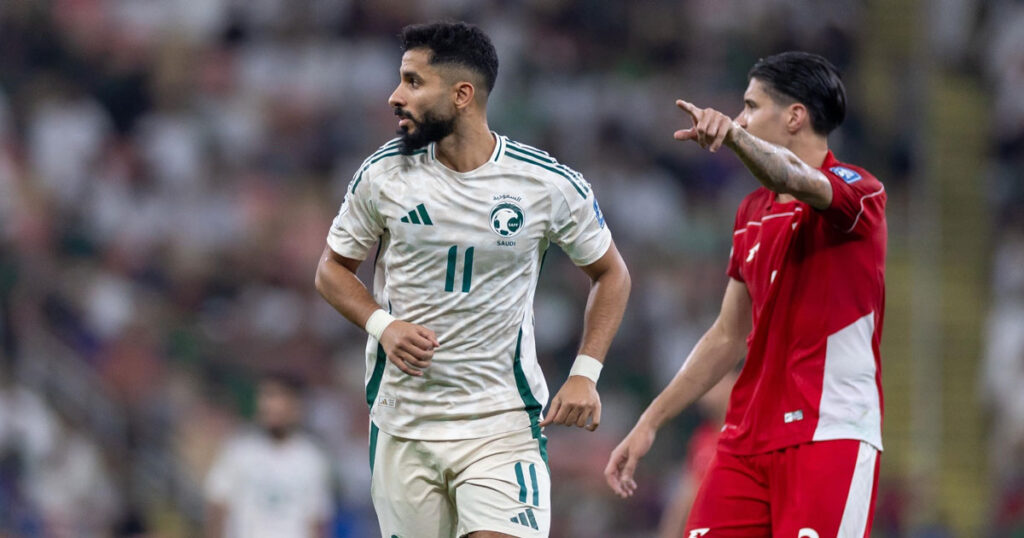 جانب من مباراة السعودية ضد إندونيسيا بتصفيات كأس العالم 8 أكتوبر 2025