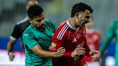 ضربة جزاء ضائعة تُجبر الأهلي على تعادل محبط مع المصري