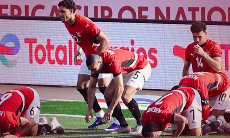 بعشرة لاعبين.. مصر أول المتأهلين لدور الـ16 بعد إسقاط جنوب إفريقيا