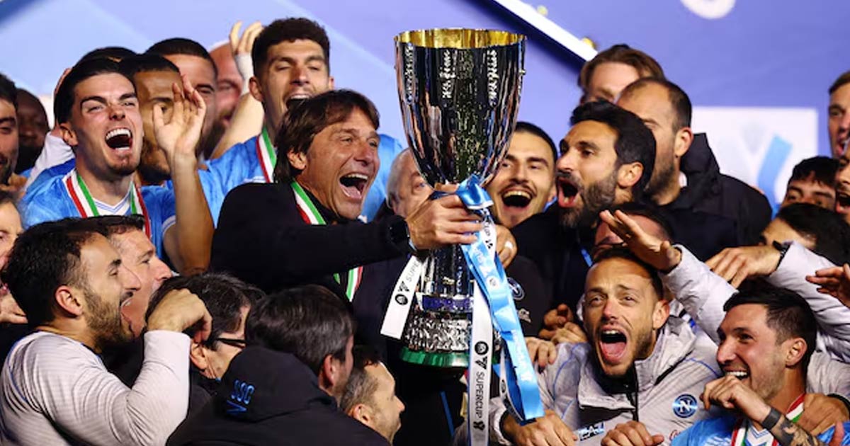 السادسة لكونتي.. نابولي يقهر بولونيا ويتوج بالسوبر الإيطالي في الرياض