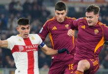 روما يُفاجئ جنوى بثلاثية مبكرة ويرتقي للمركز الرابع مؤقتًا