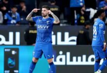 الهلال يقلب تأخره إلى فوز ثمين على حساب نيوم