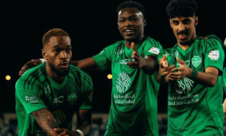 الأهلي يواصل انتفاضته ويصعد للمركز الرابع بفوز صعب على الأخدود