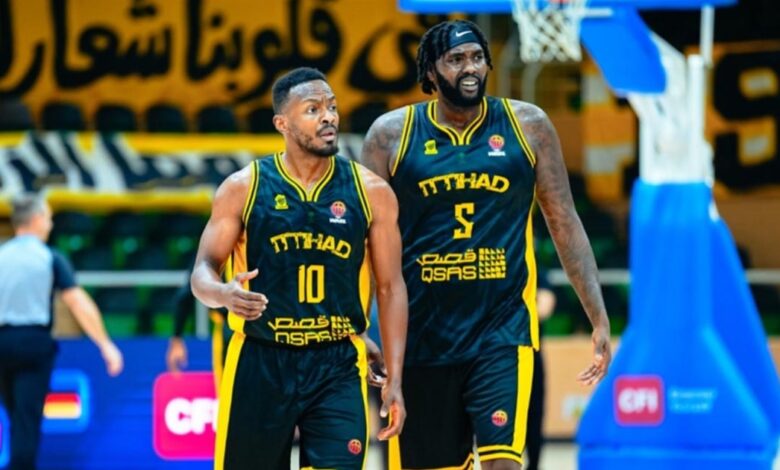 كرة سلة.. الاتحاد يتألق على أرضه ويقتنص فوزًا صعبًا أمام كاظمة الكويتي