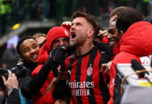 ميلان يحسمها بصعوبة أمام ليتشي ويُبقى في سباق الصدارة