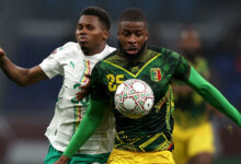 إليمان ندياي يقود السنغال للفوز على مالي ويضمن أولى بطاقات نصف النهائي