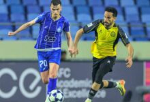 الحسين يخطف فوزًا قاتلًا أمام استقلال ويتأهل في دوري أبطال آسيا 2