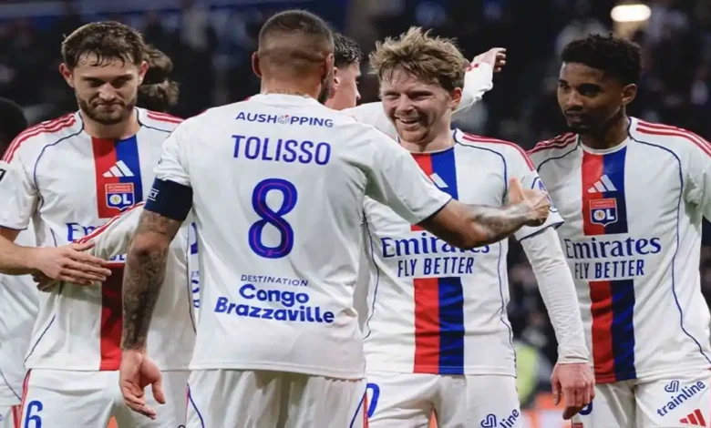 ليون يُسقط نيس بثنائية توليسو ونوح نارتي ويقترب من سان جيرمان