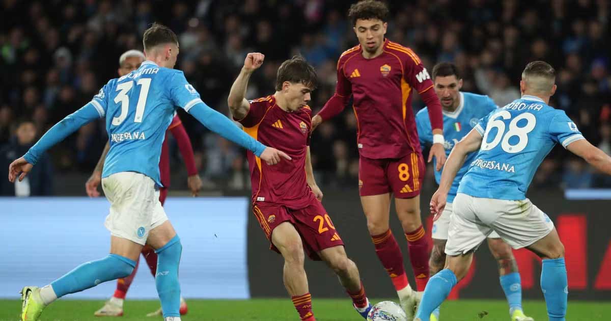 نابولي يحبط مالين ويتفادي الهزيمة من روما