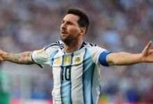 حارس النمسا يفاجئ ميسي: أفضل كريستيانو رونالدو
